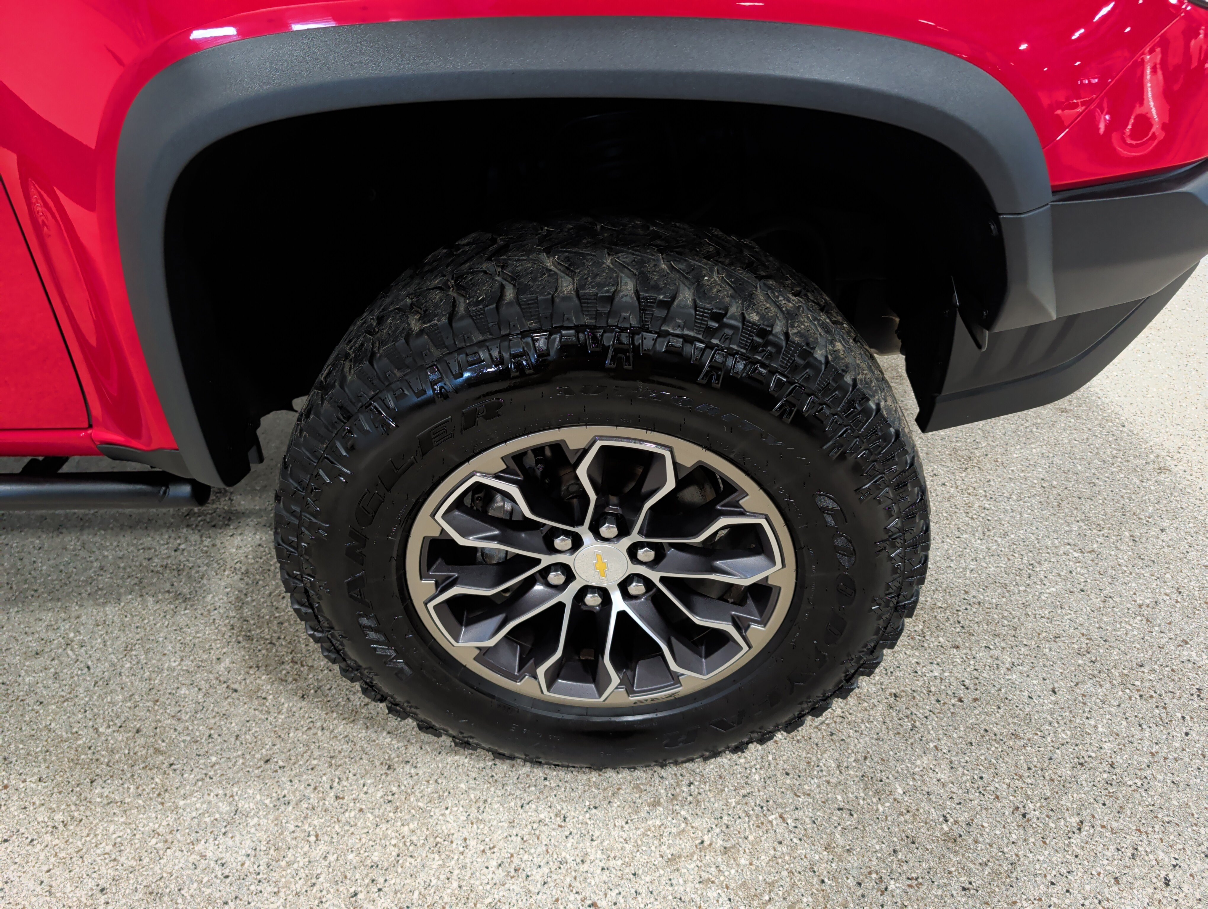 Used 2017 Chevrolet Colorado ZR2 AWD/4WD image 12