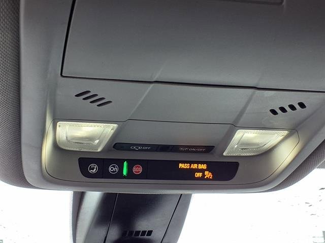 Used 2025 Chevrolet Blazer LT FWD image 14