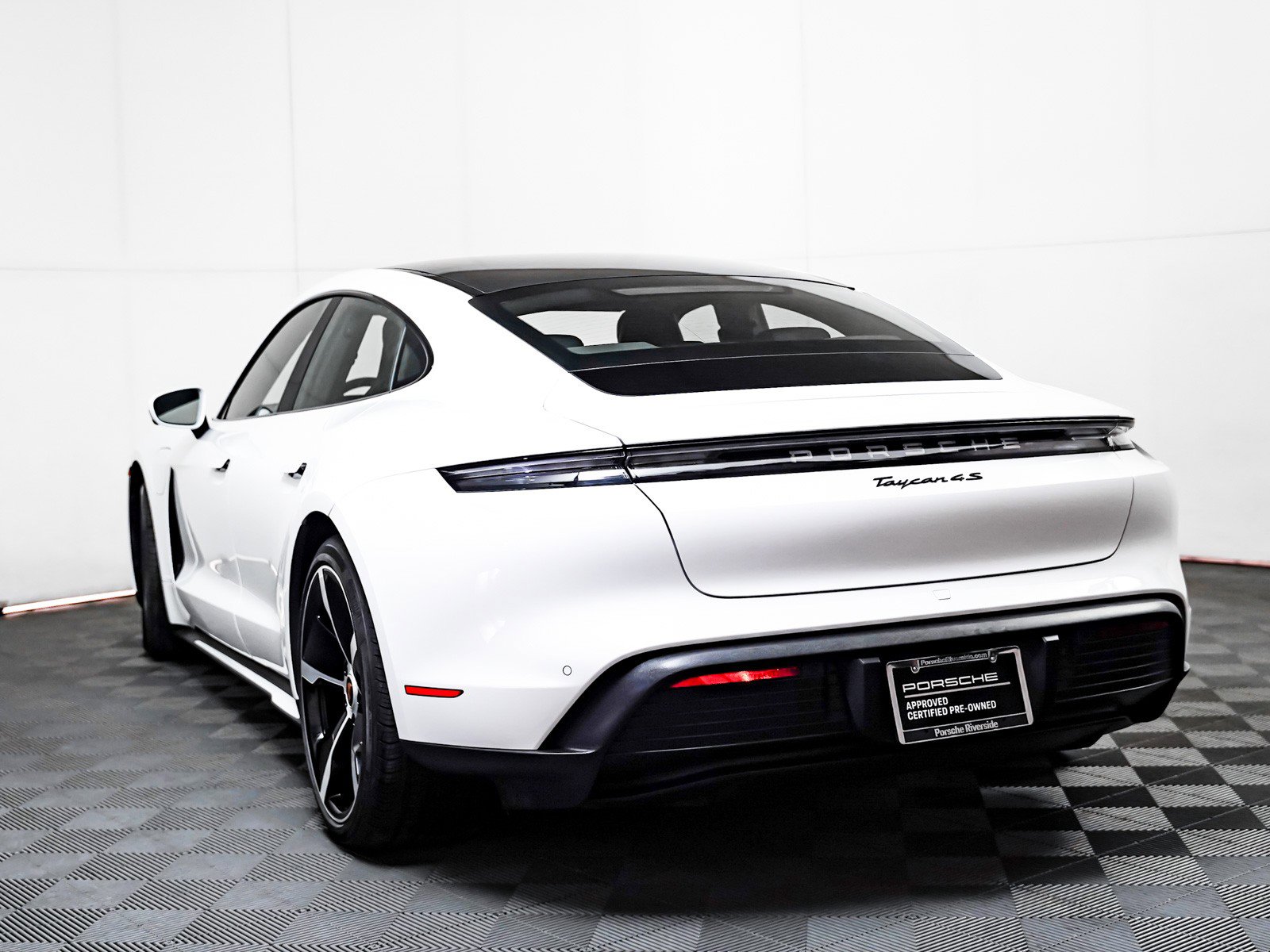 Certified 2021 Porsche Taycan 4S w/ Premium Package image 3