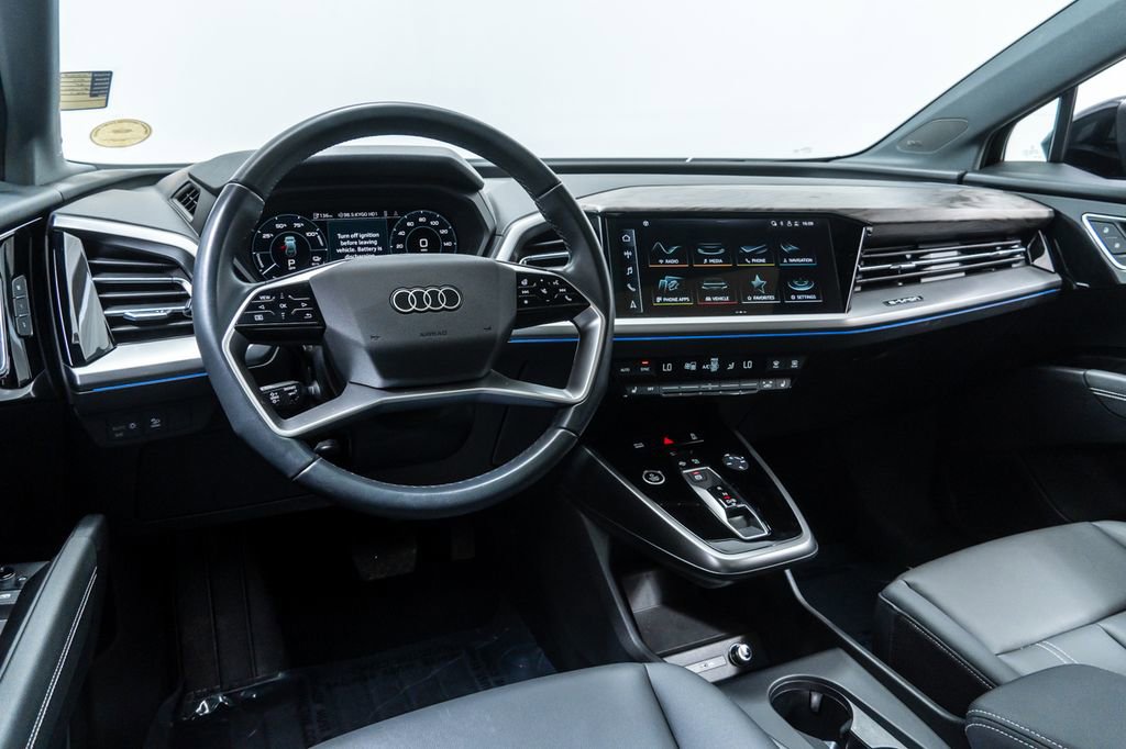 Used 2023 Audi Q4 e-tron Prestige image 4
