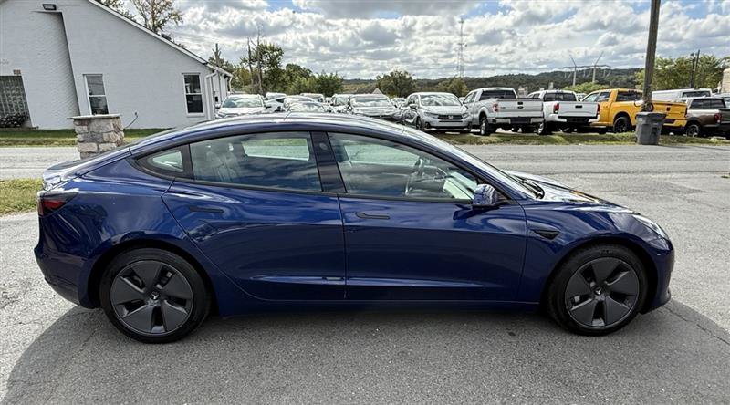 Used 2022 Tesla Model 3 Long Range AWD/4WD image 6