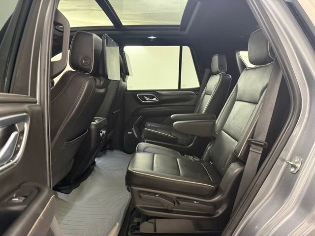Used 2021 GMC Yukon SLT w/ SLT Luxury Plus Package image 16
