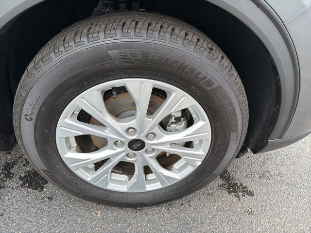 Certified 2025 Ford Escape Active image 5