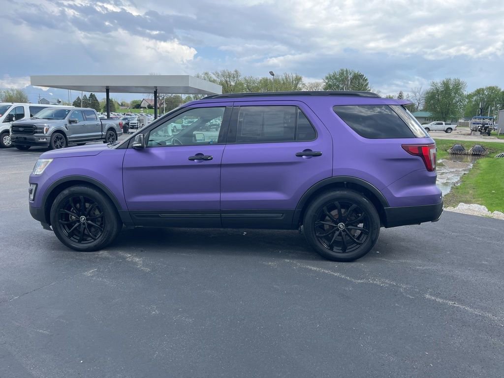 Used 2017 Ford Explorer Sport w/ Equipment Group 401A AWD/4WD image 7