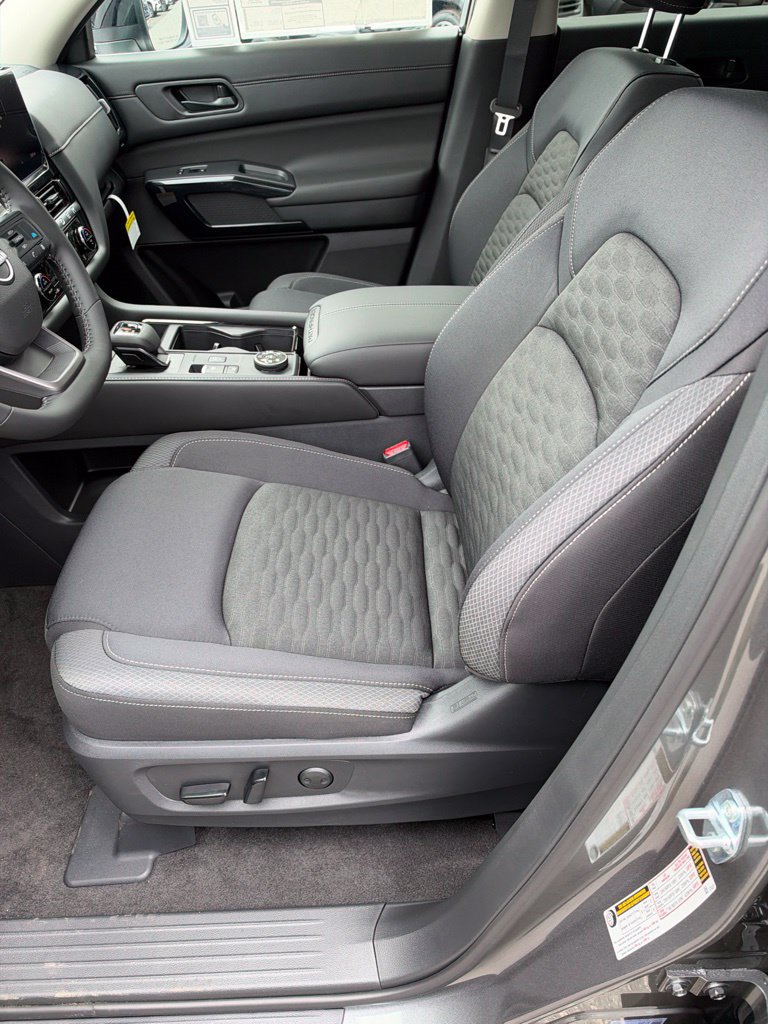 New 2026 Nissan Pathfinder SV AWD/4WD image 9