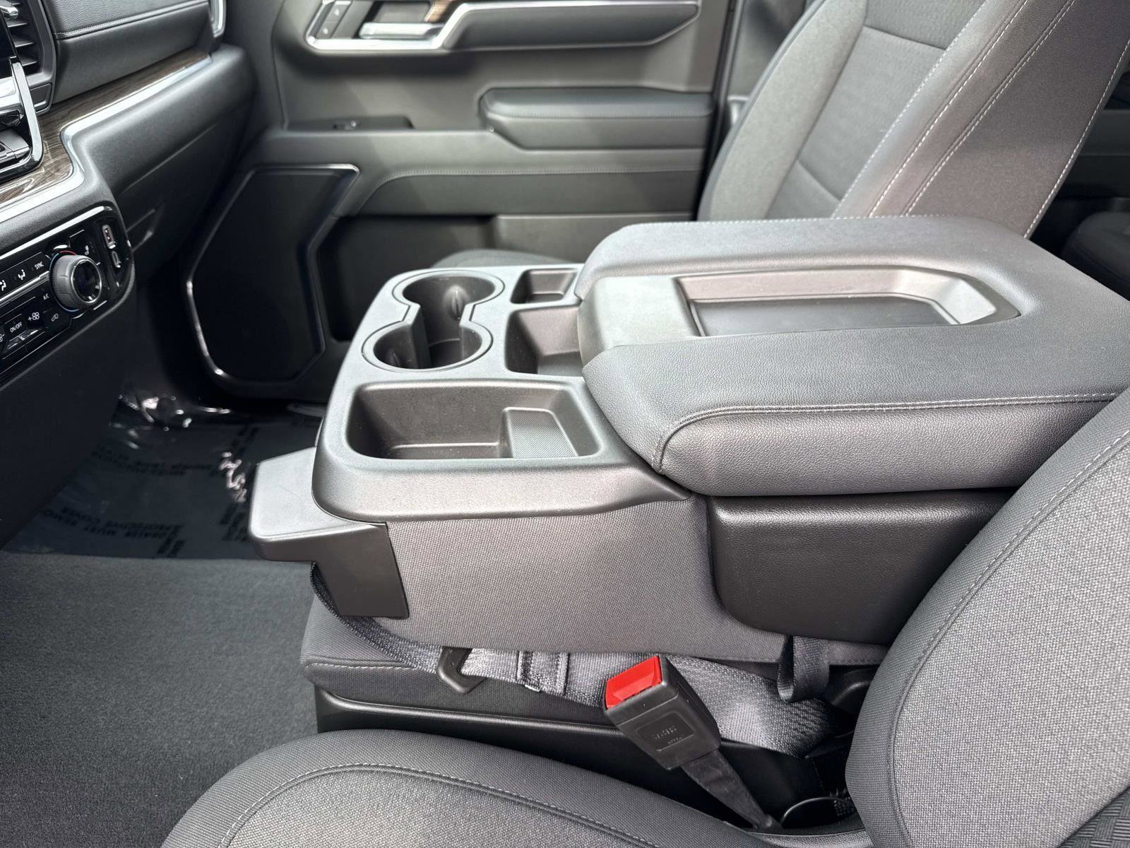 Used 2024 Chevrolet Silverado 1500 LT image 13