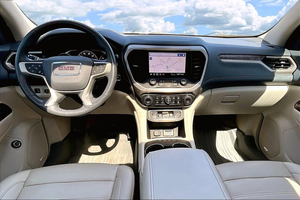 Used 2020 GMC Acadia Denali w/ Technology Package image 9