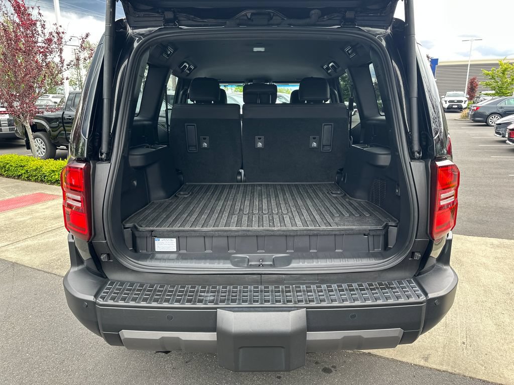 Used 2025 Toyota Land Cruiser AWD/4WD image 25