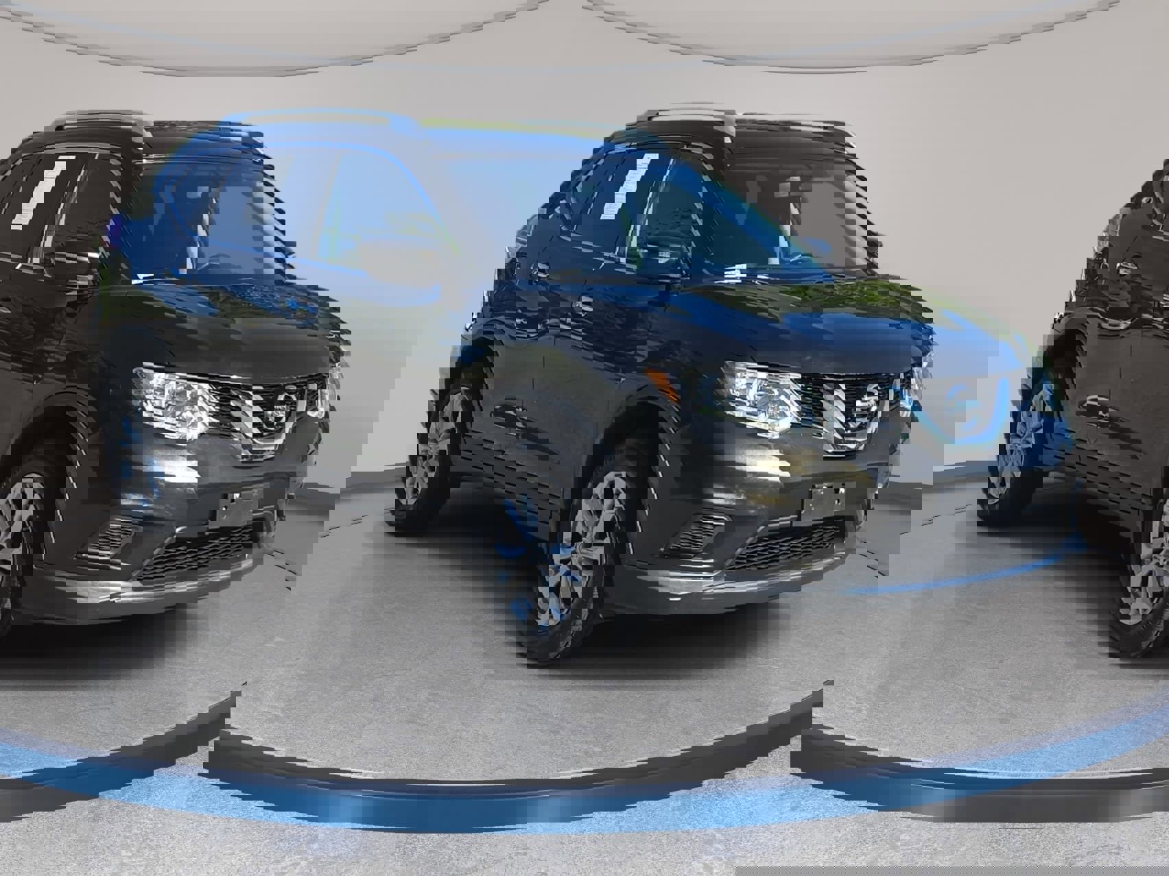 Used 2015 Nissan Rogue SV image 3