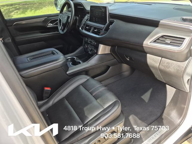 Used 2023 Chevrolet Suburban RST w/ Luxury Package RWD image 12