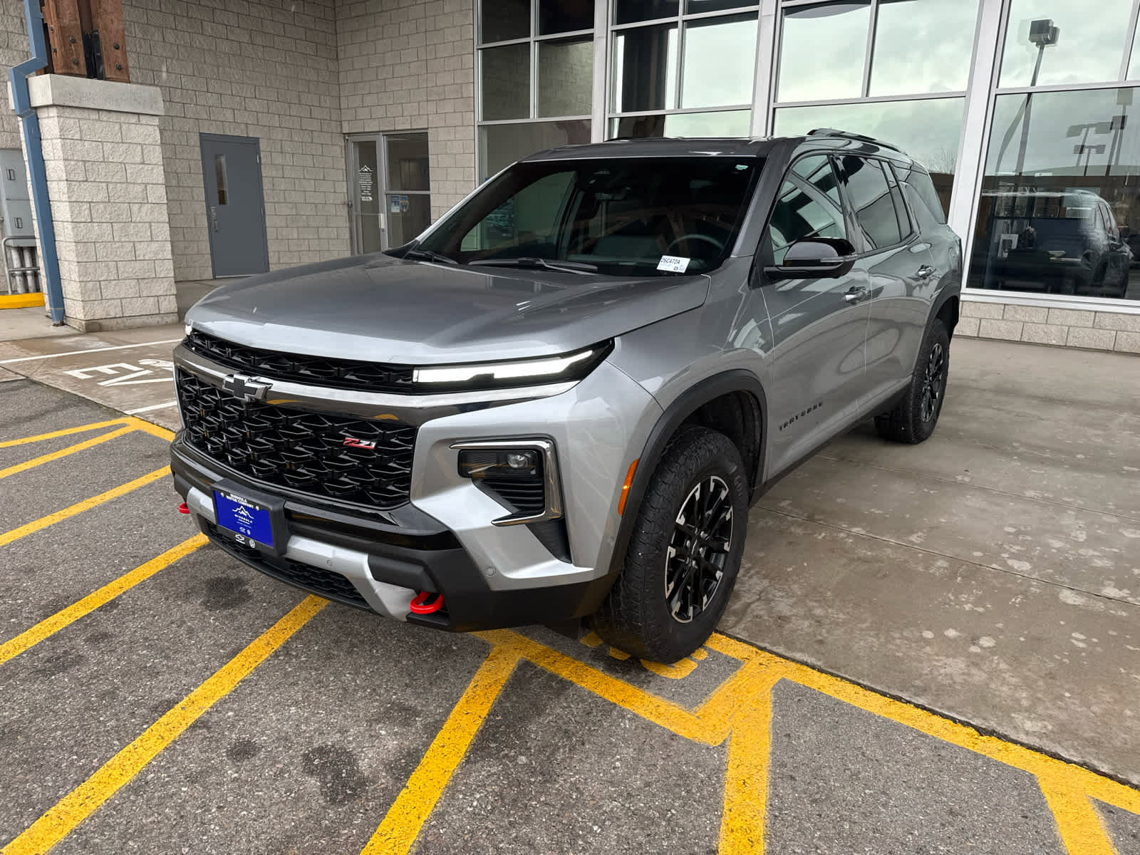 Certified 2024 Chevrolet Traverse Z71 w/ Enhanced Driving Package image 1