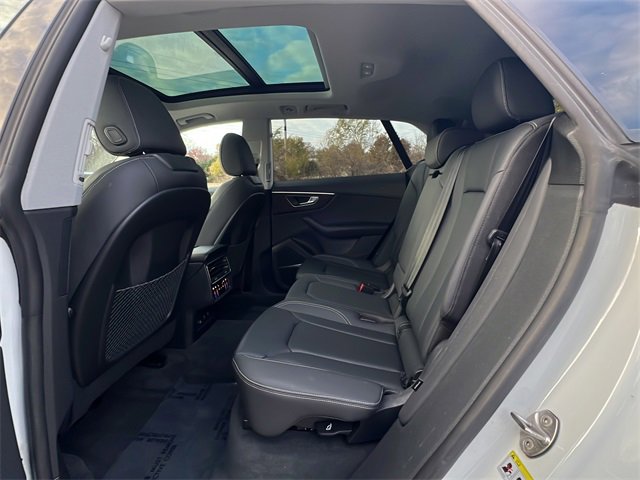 Used 2022 Audi Q8 Premium Plus w/ Premium Plus Package image 17