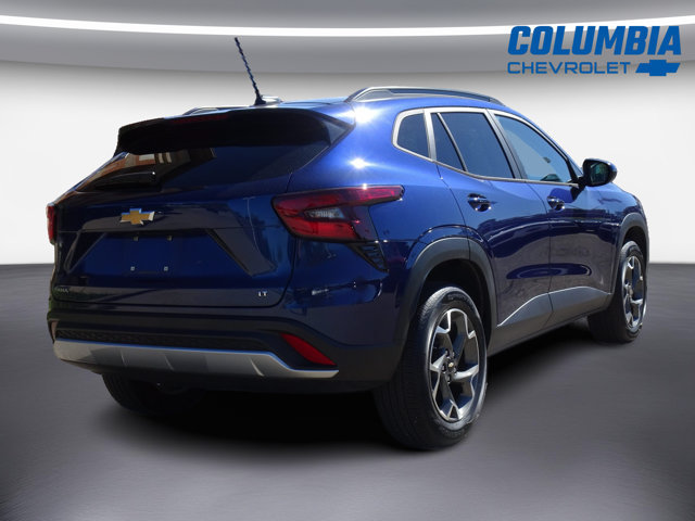 Used 2024 Chevrolet Trax LT w/ Driver Confidence Package FWD image 3