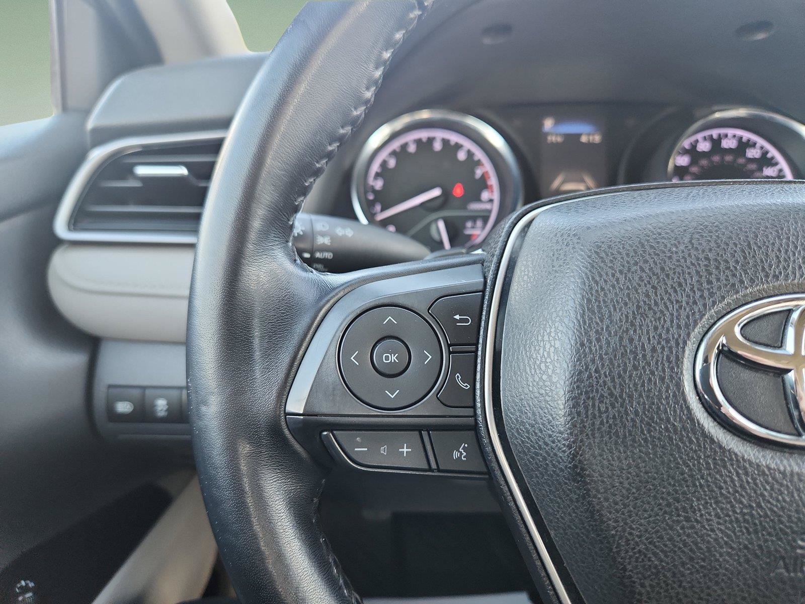Used 2019 Toyota Camry SE FWD image 31