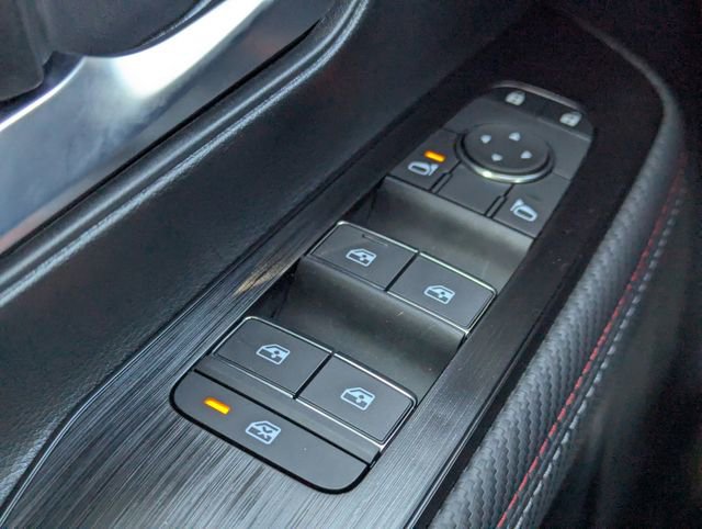 New 2026 Nissan Kicks SR image 22