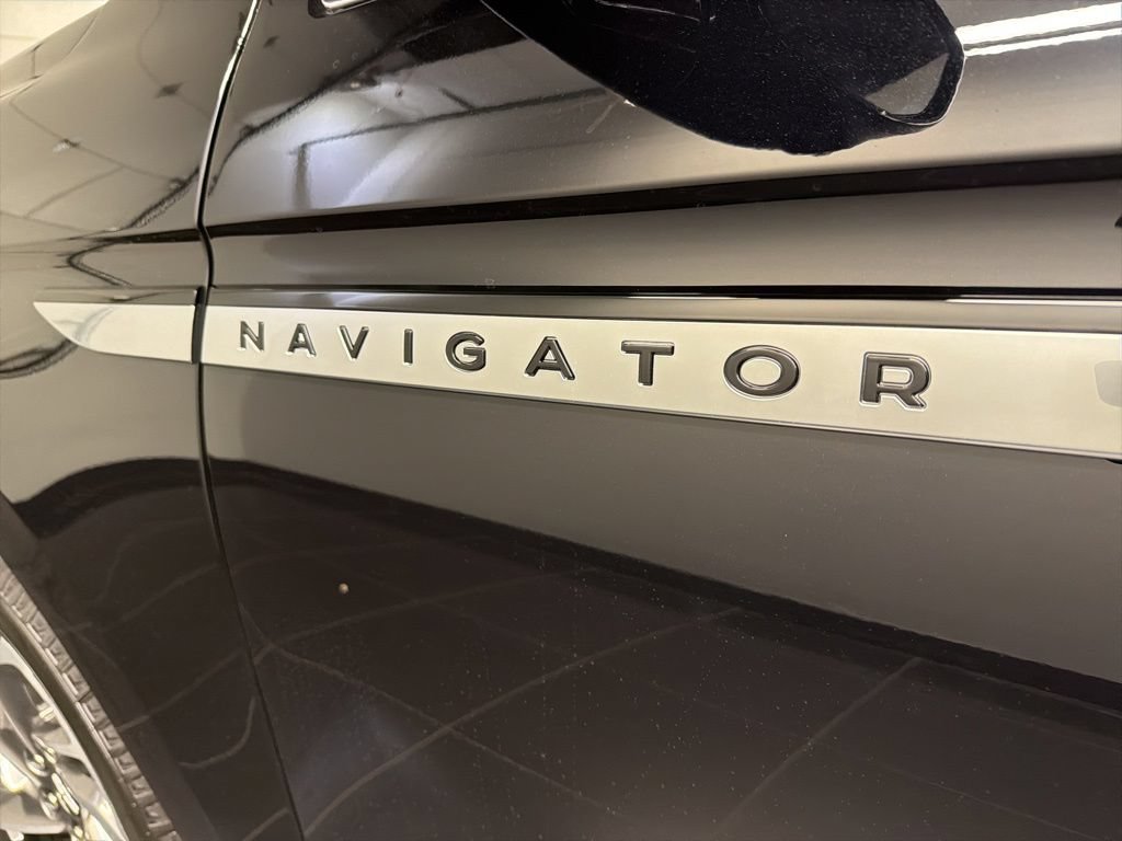 New 2026 Lincoln Navigator Premiere AWD/4WD image 43