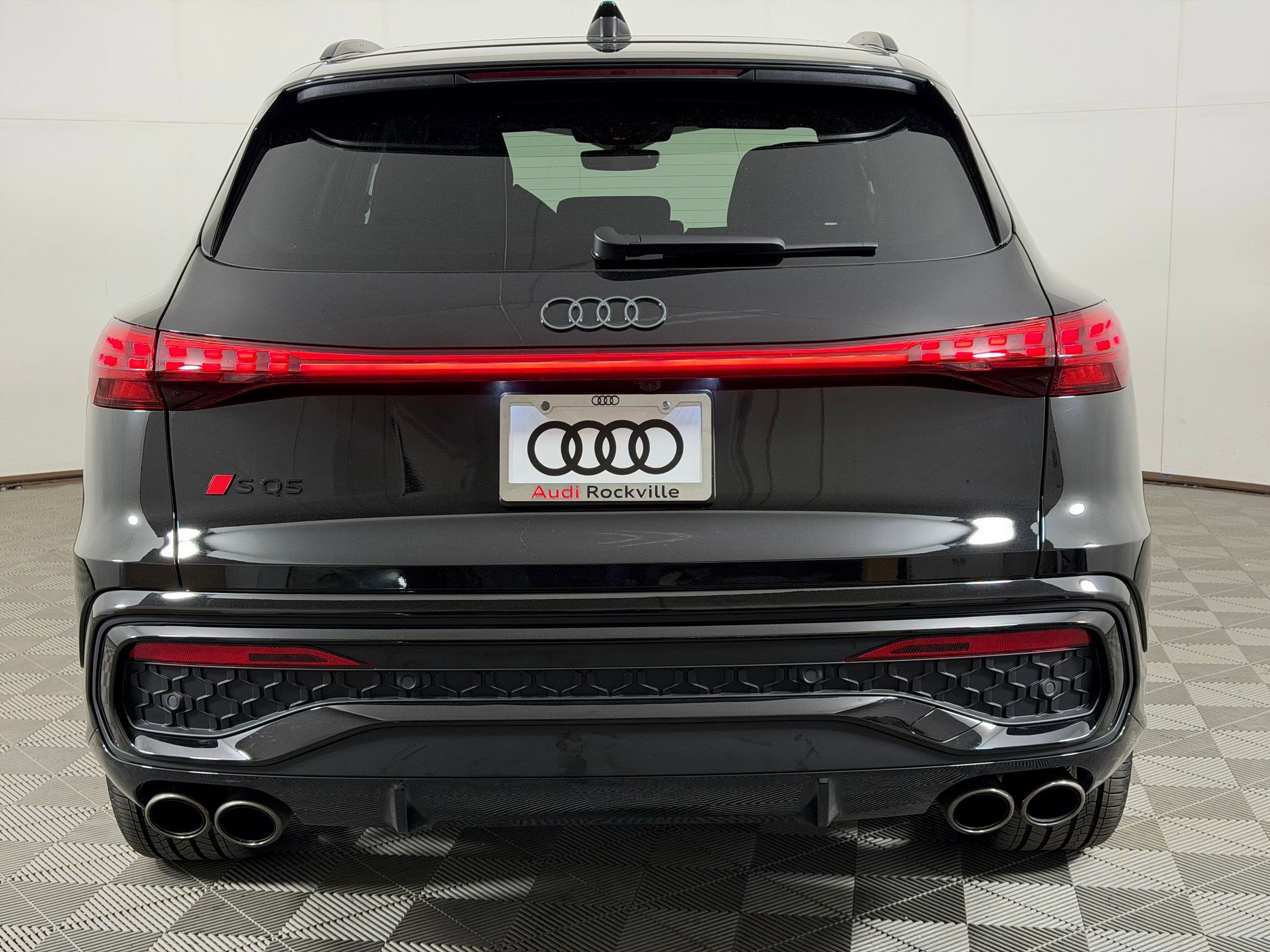 Certified 2025 Audi SQ5 Premium Plus w/ Premium Plus Package AWD/4WD image 10