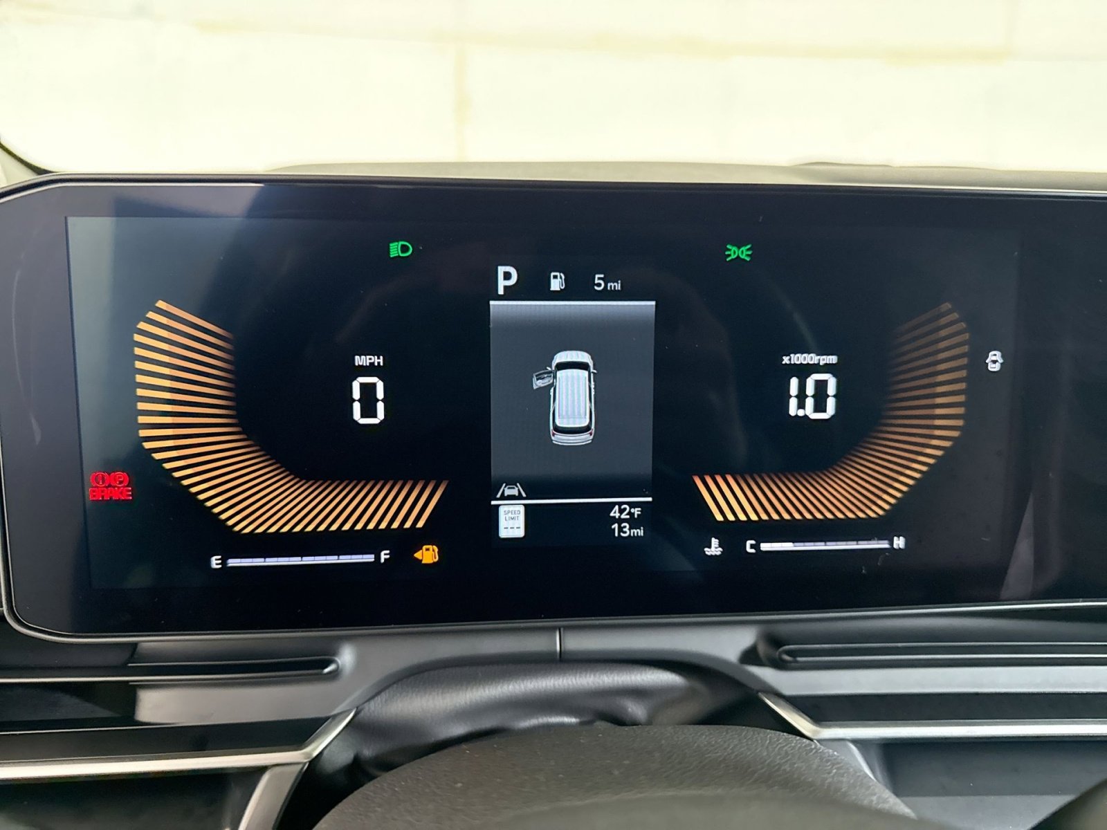 New 2026 Kia Carnival LXS image 17