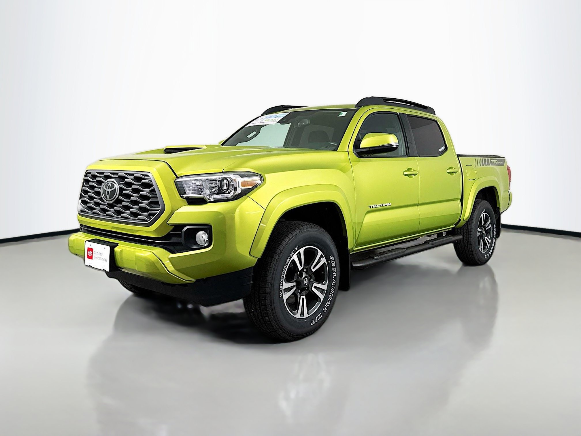 Certified 2023 Toyota Tacoma TRD Sport AWD/4WD image 3