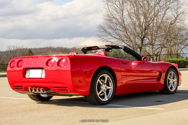 Used 2004 Chevrolet Corvette Convertible w/ Preferred Equipment Group image 8