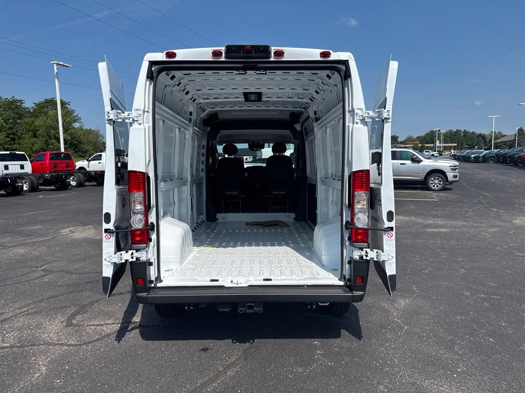 New 2026 RAM ProMaster 2500 w/ Convenience Group FWD image 5