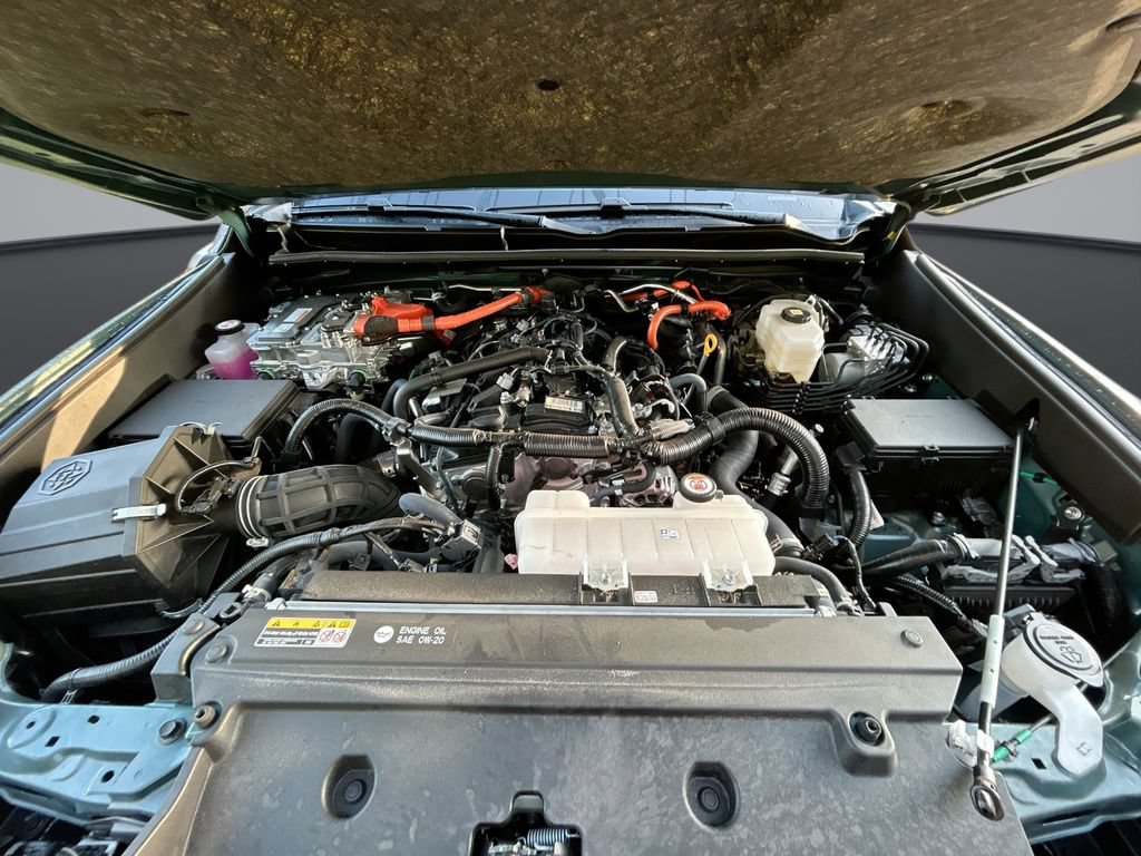 Certified 2025 Toyota 4Runner Platinum AWD/4WD image 24