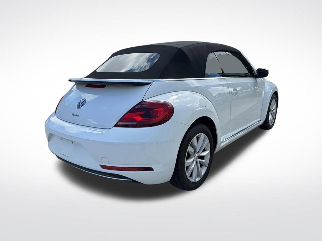 Used 2017 Volkswagen Beetle 1.8T Classic image 4