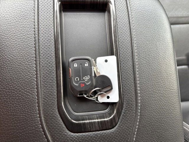 Used 2021 GMC Sierra 1500 Denali w/ Denali Ultimate Package image 18