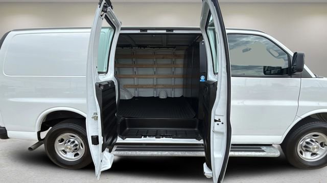 Used 2024 Chevrolet Express 2500 w/ Driver Convenience Package RWD image 37