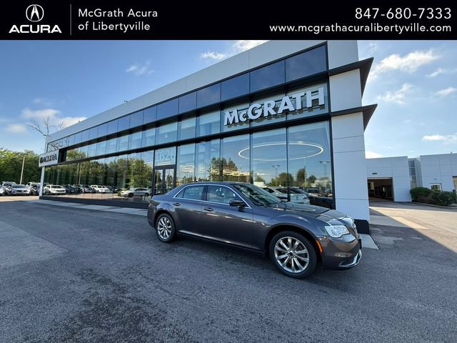 Used 2017 Chrysler 300 Limited AWD/4WD image 1