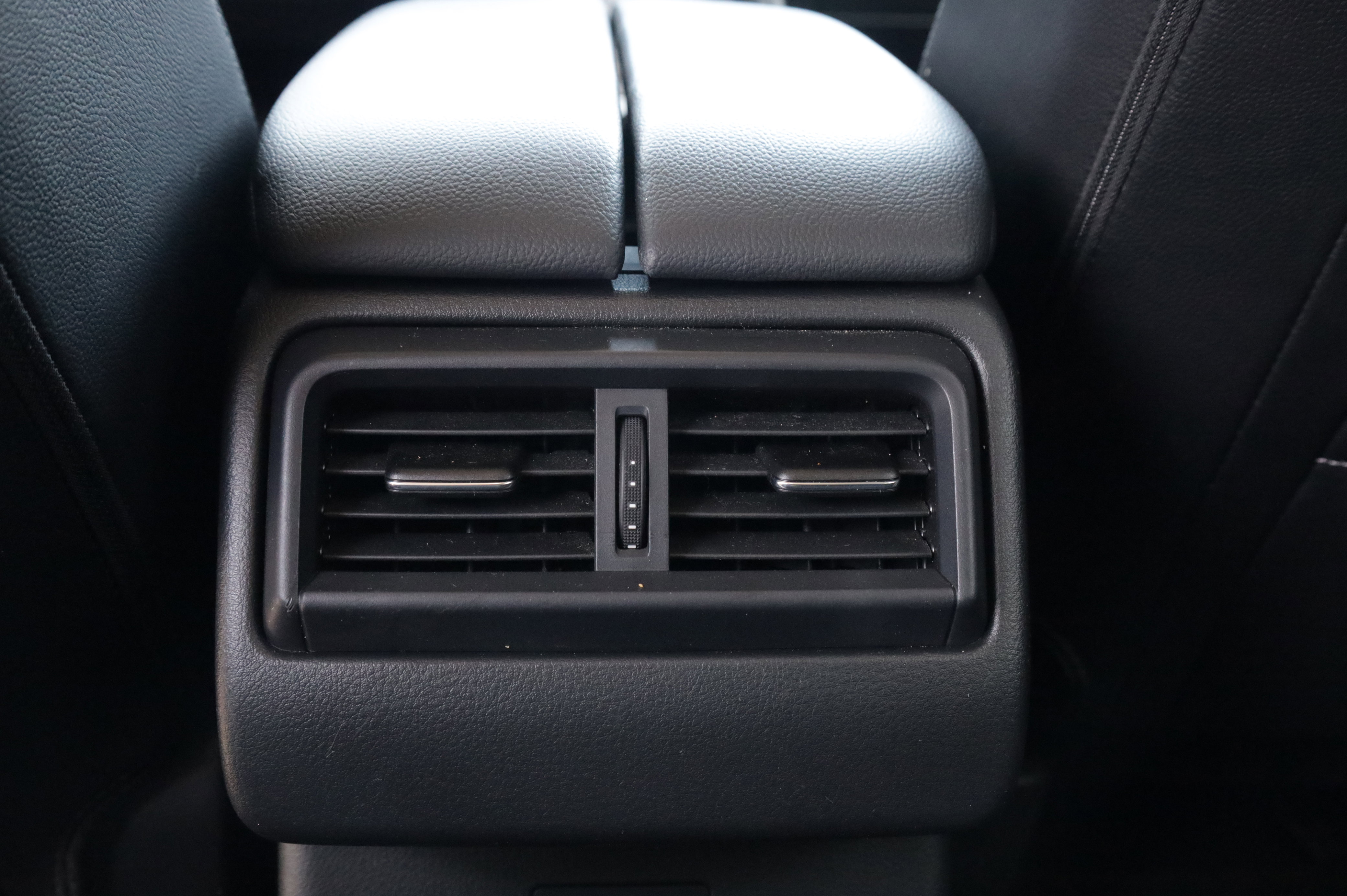 Used 2025 MAZDA CX-50 AWD 2.5 S w/ Preferred Package image 13