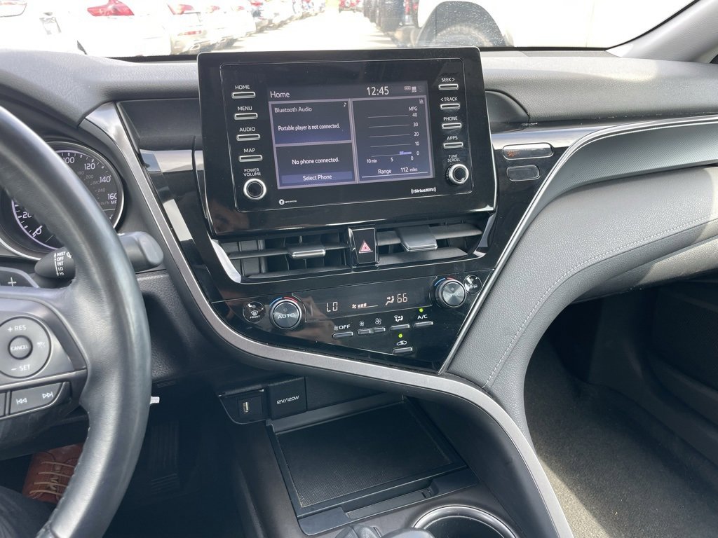Used 2023 Toyota Camry SE image 10