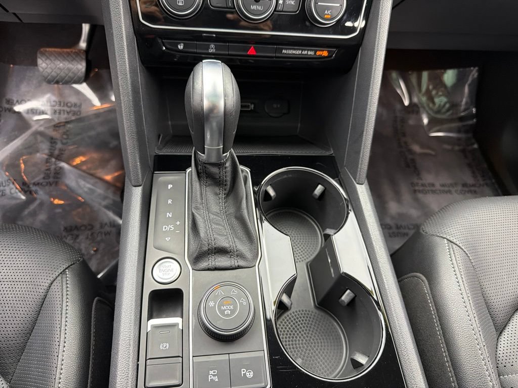 Used 2019 Volkswagen Atlas SEL Premium AWD/4WD image 16