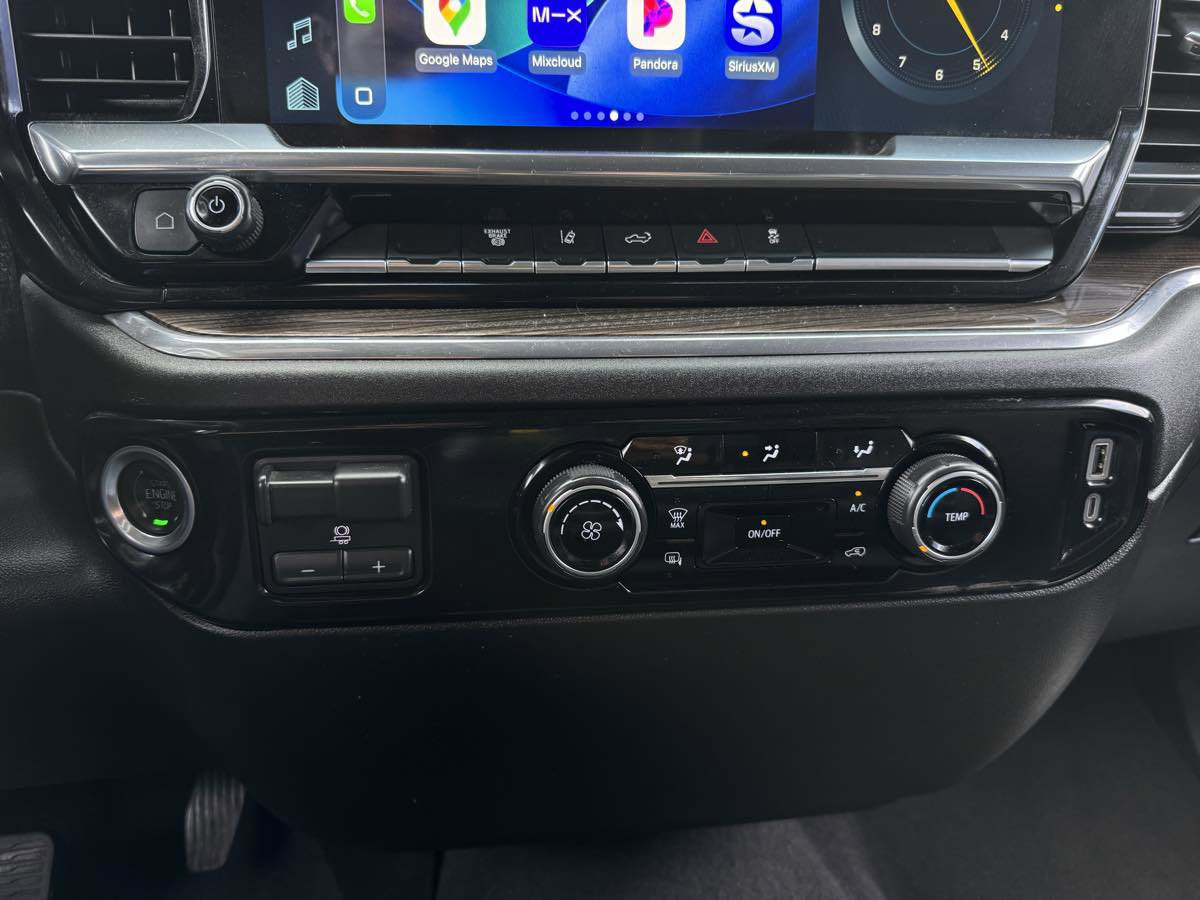 Used 2024 Chevrolet Silverado 2500 LT image 10