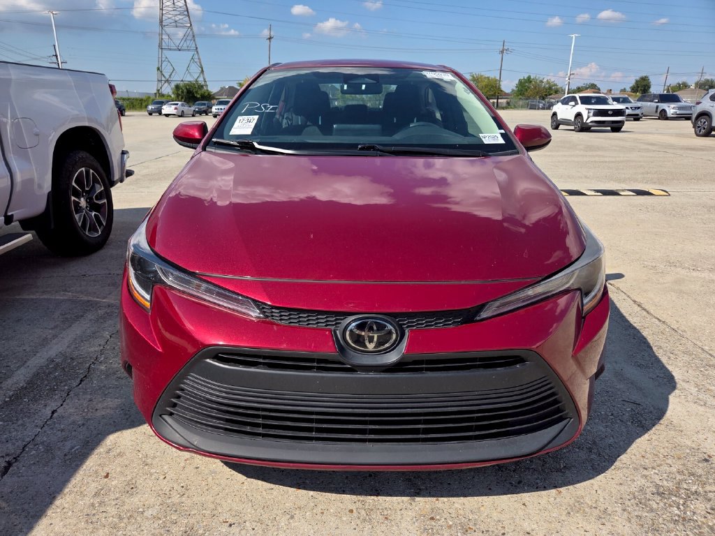 Used 2025 Toyota Corolla LE FWD image 7