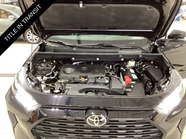 Used 2025 Toyota RAV4 XLE AWD/4WD image 16