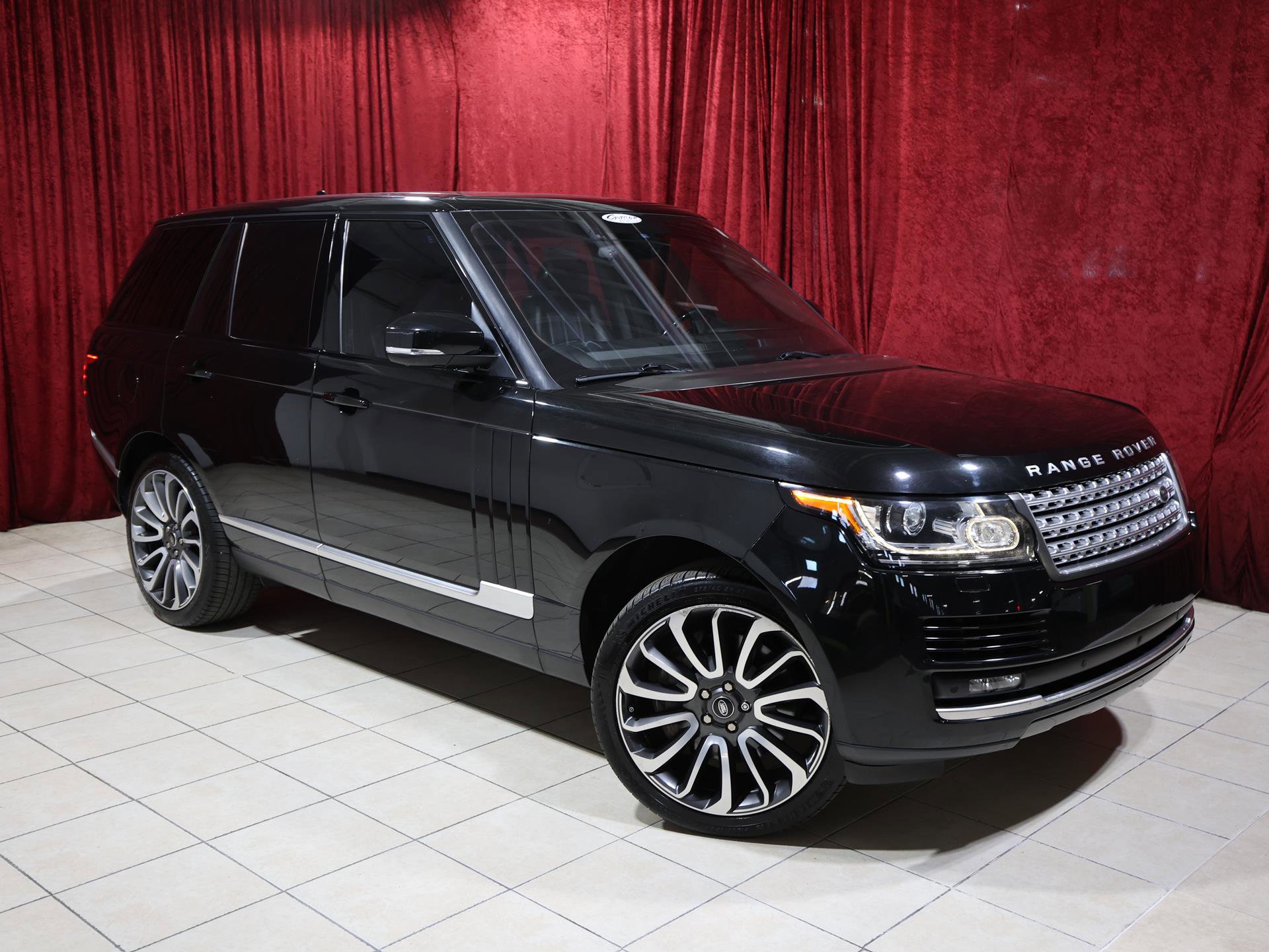 Used 2016 Land Rover Range Rover Supercharged image 2