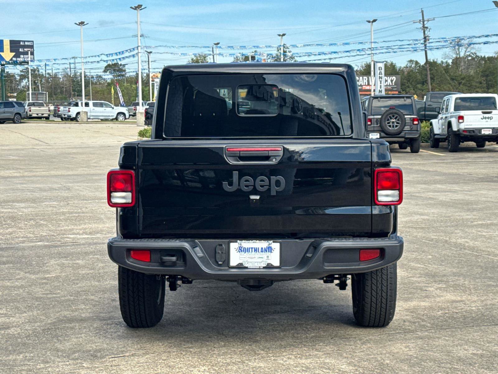 New 2026 Jeep Gladiator Sport AWD/4WD image 5