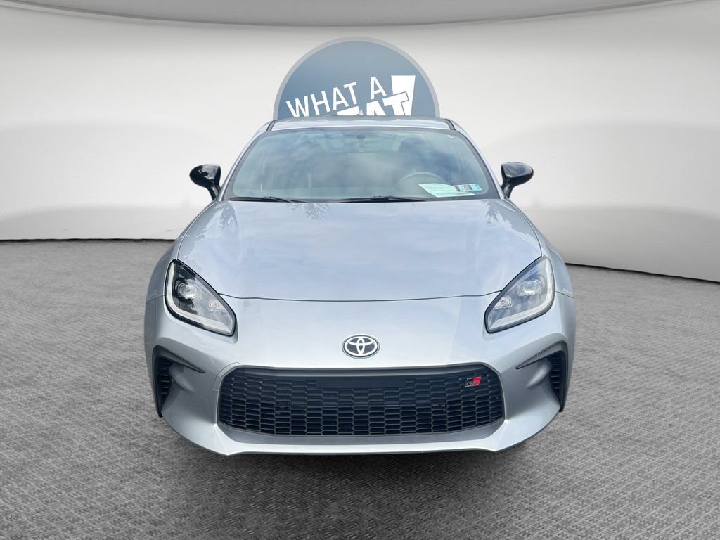 Used 2024 Toyota GR86 Premium RWD image 9