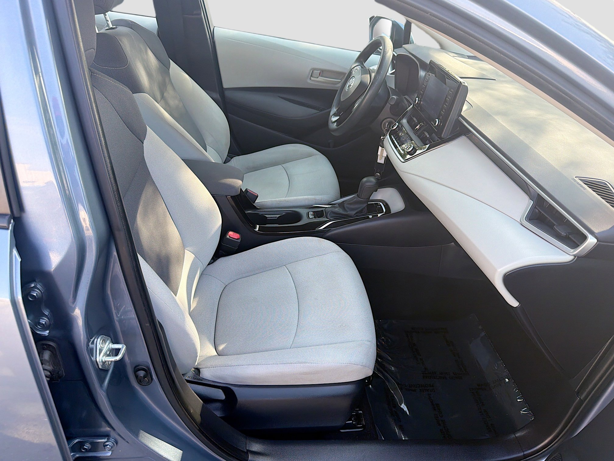 Used 2022 Toyota Corolla L FWD image 27