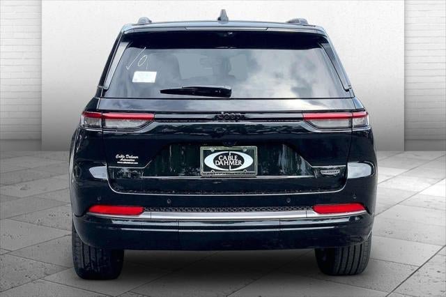 New 2026 Jeep Grand Cherokee Summit w/ Obsidian Package AWD/4WD image 18