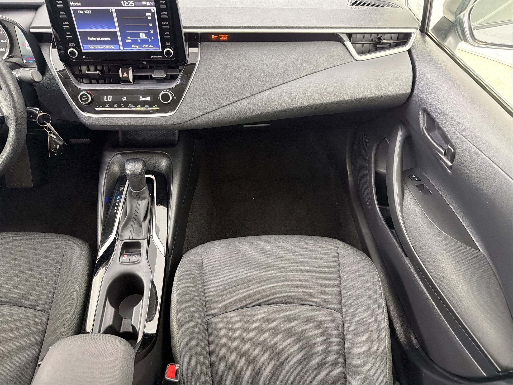 Used 2022 Toyota Corolla LE image 25