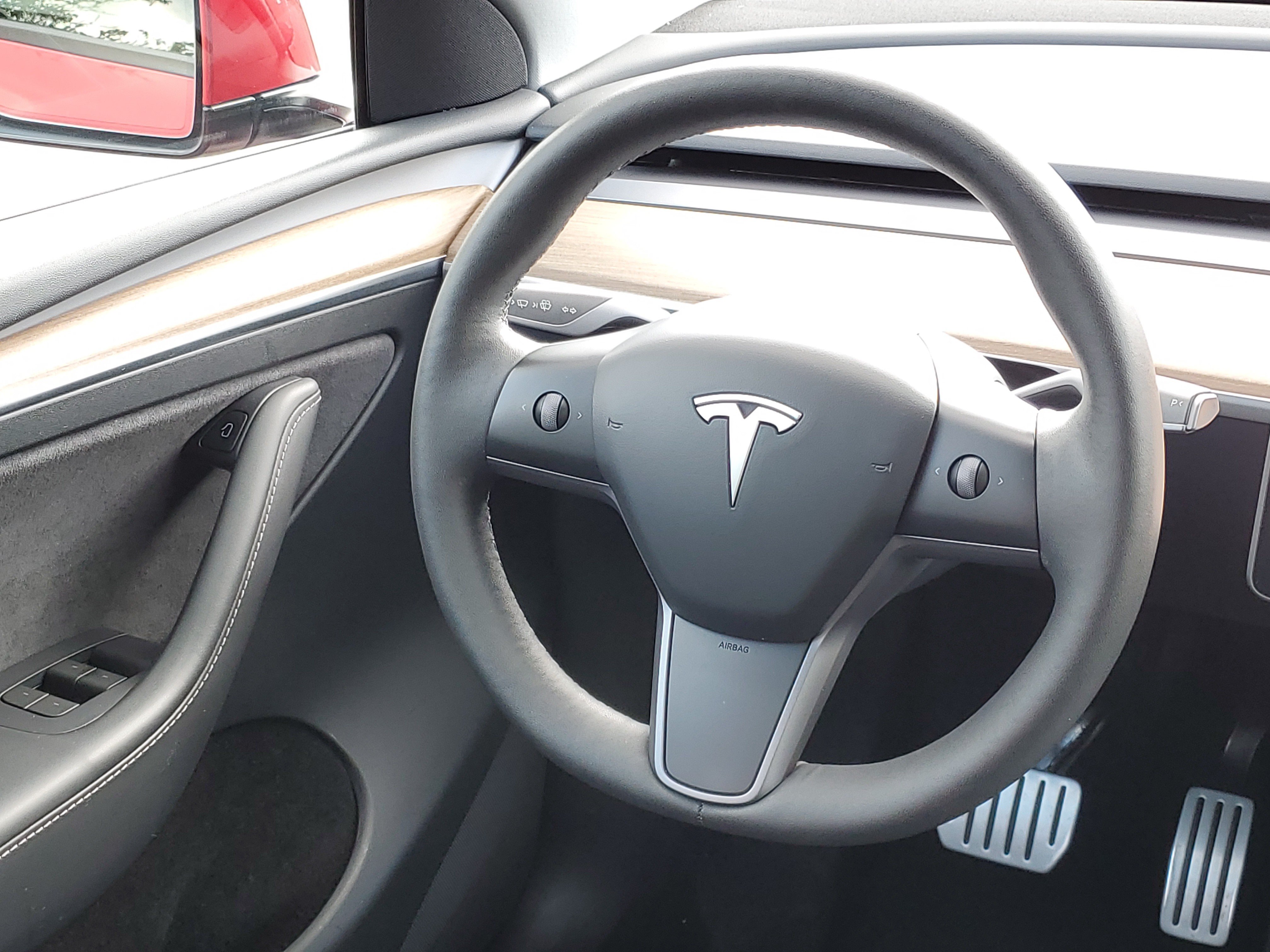 Used 2023 Tesla Model Y Performance AWD/4WD image 22