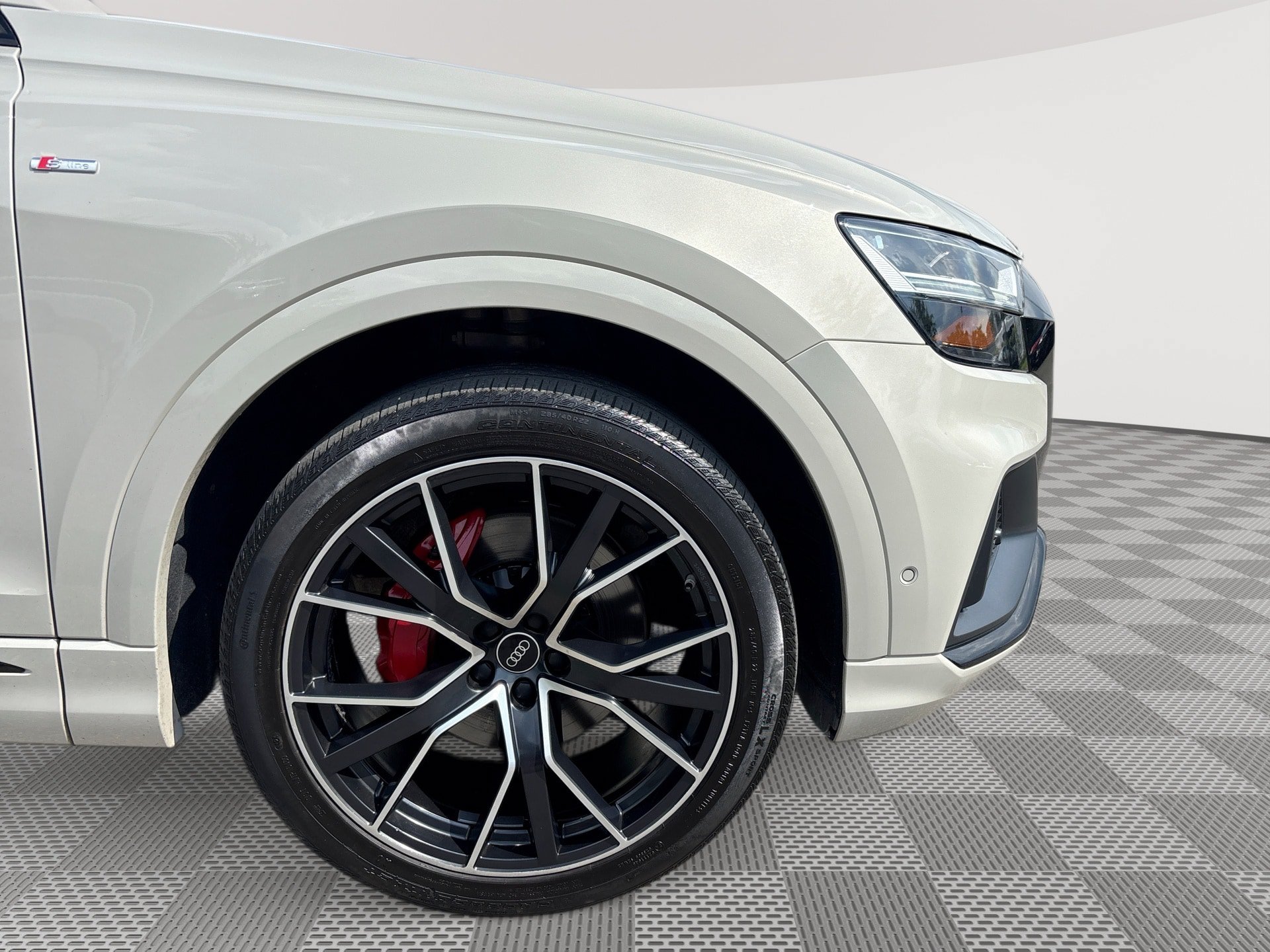 Used 2022 Audi Q8 Premium Plus w/ Premium Plus Package AWD/4WD image 31
