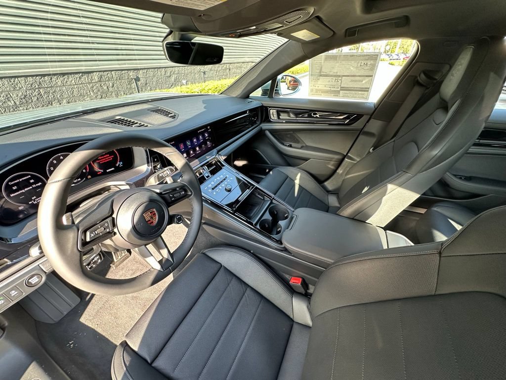 Certified 2026 Porsche Panamera RWD image 4