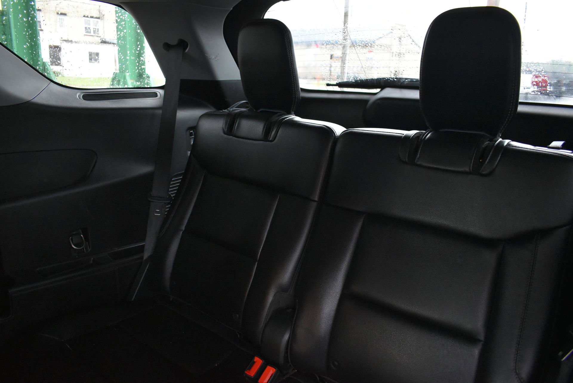 Used 2020 Ford Explorer XLT w/ Equipment Group 202A AWD/4WD image 18