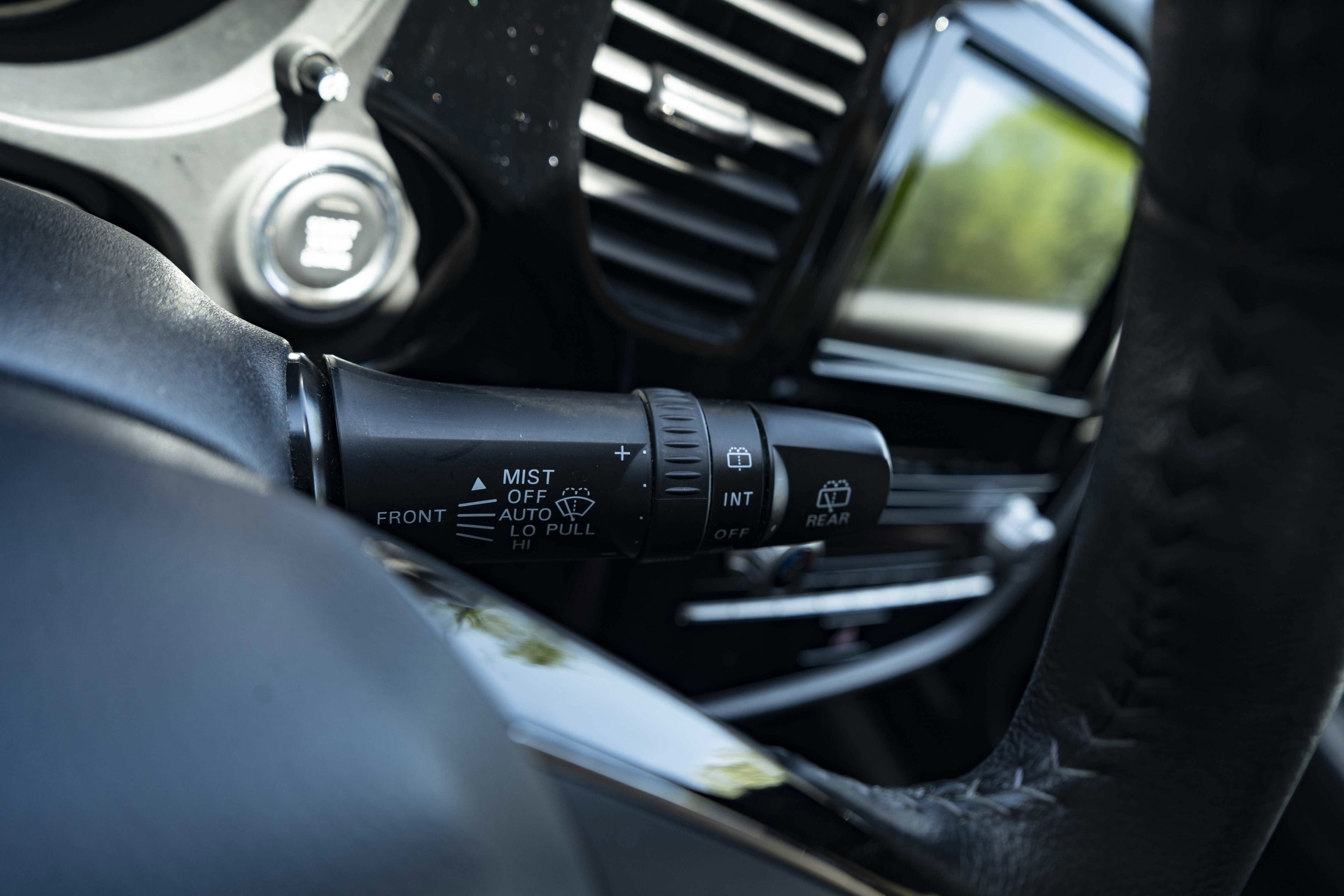 Used 2020 Mitsubishi Outlander SEL FWD image 24
