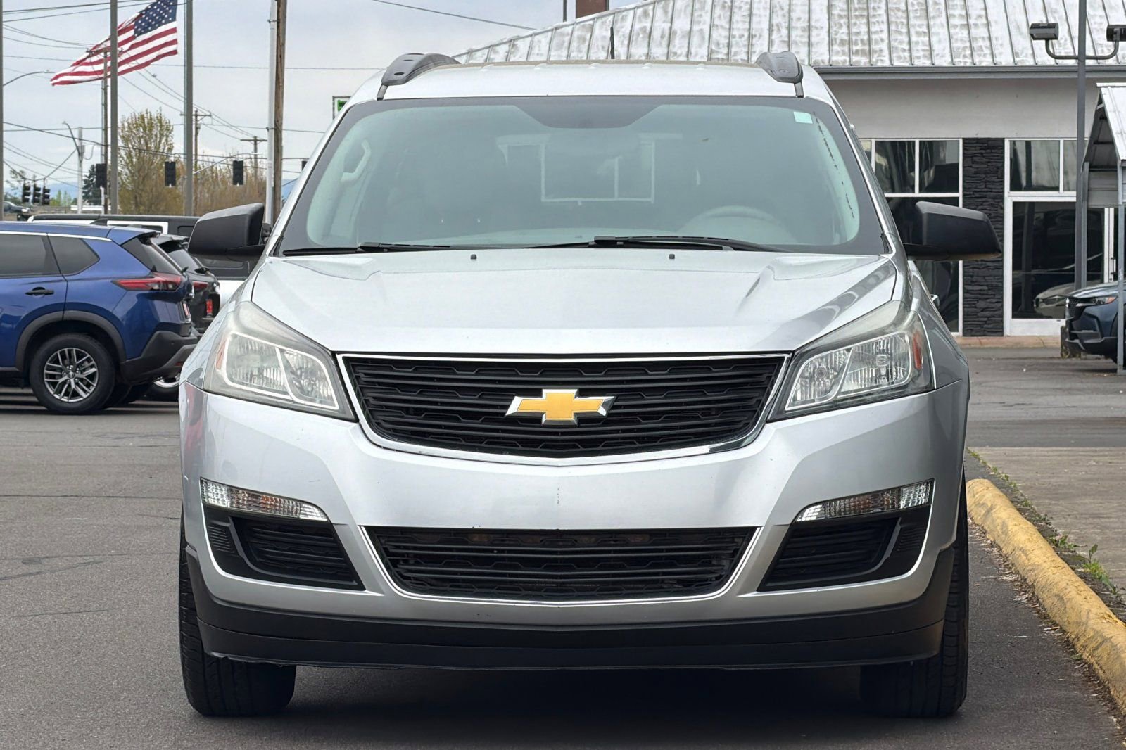 Used 2015 Chevrolet Traverse LS FWD image 10
