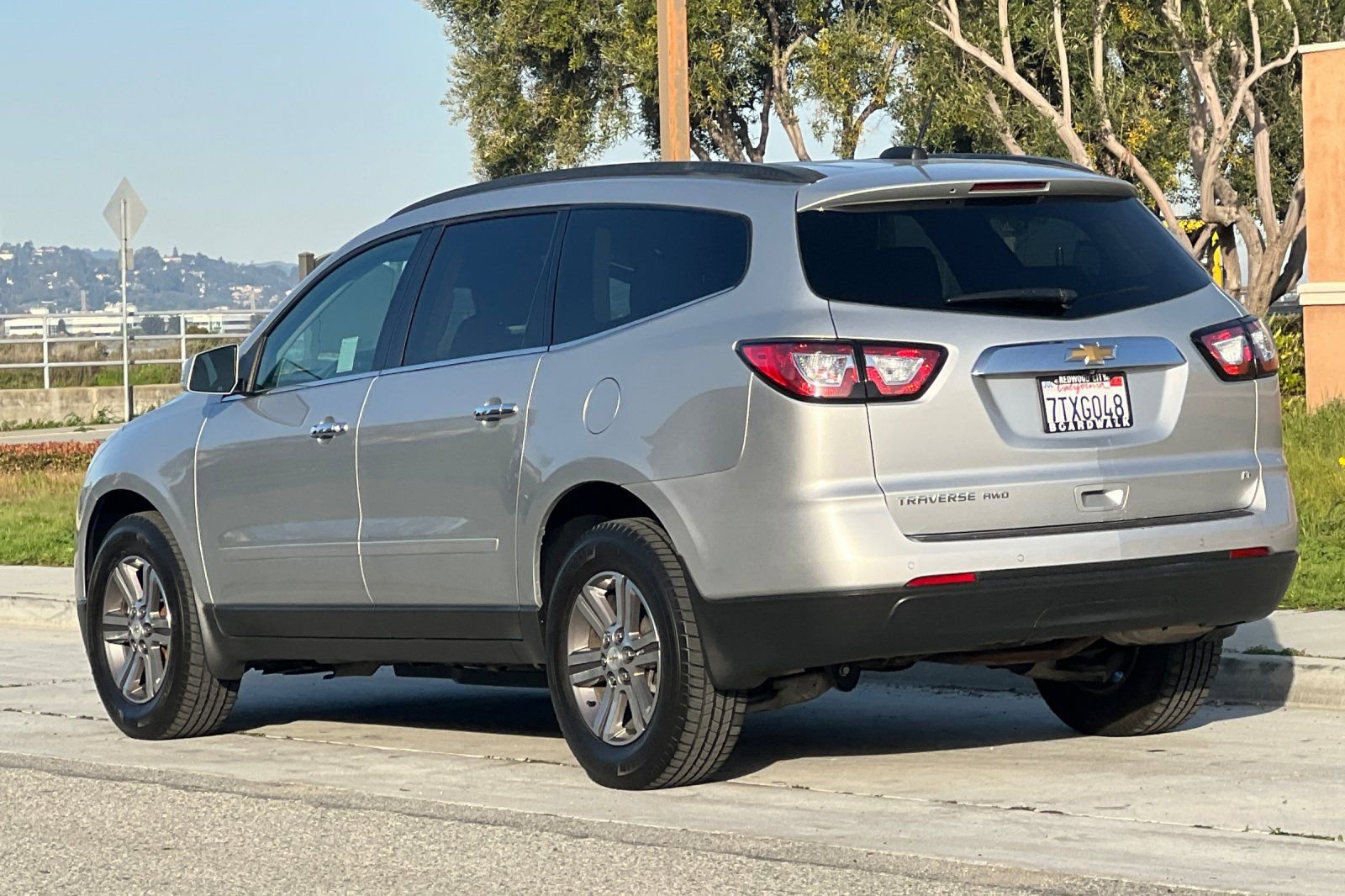 Used 2017 Chevrolet Traverse LT image 6