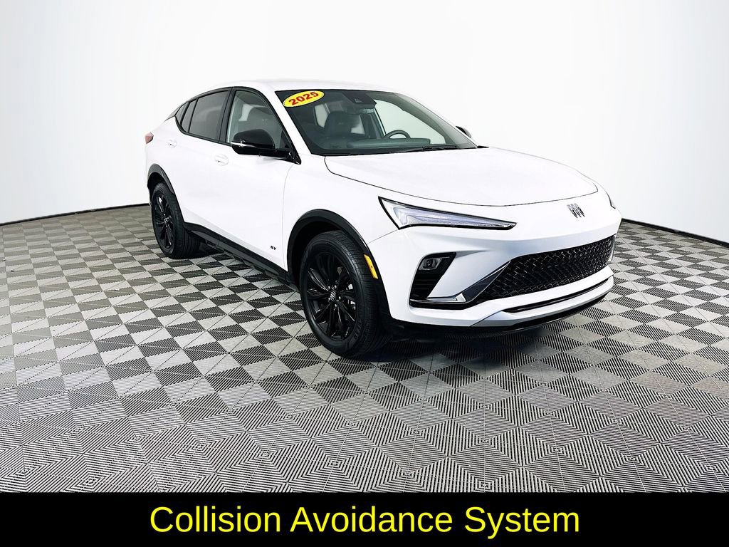 Used 2025 Buick Envista Sport Touring image 3